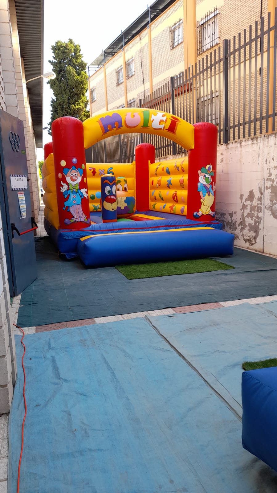 WhatsApp-Image-2021-08-04-at-21.46.31-2 CASTILLOS HINCHABLES