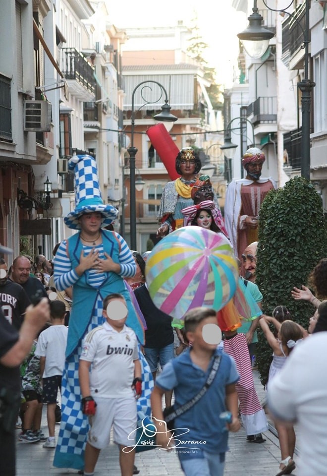 12 PASACALLES FRASKY ANIMACIONES