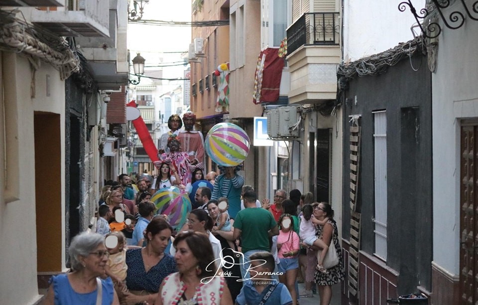 13 PASACALLES FRASKY ANIMACIONES