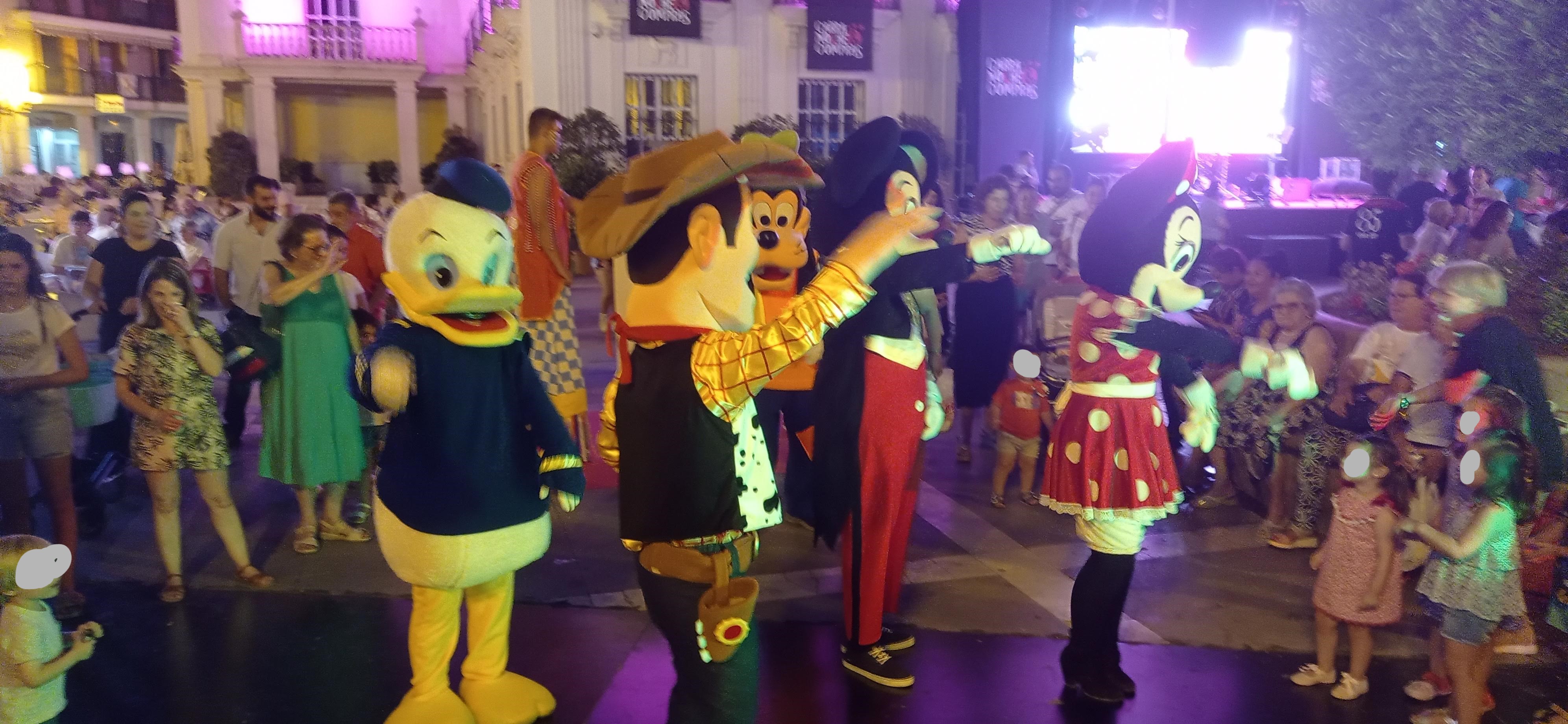 41 PASACALLES FRASKY ANIMACIONES